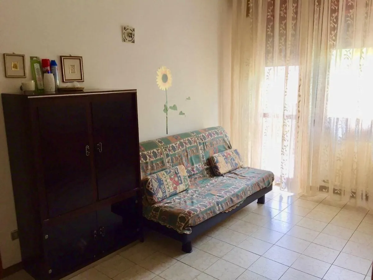 Residence Equilio Lido di Jesolo 0*,  İtalya